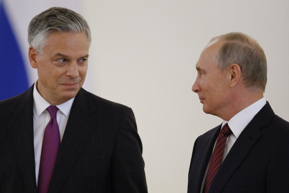 Hantsmen i Putin, Foto: Reuters