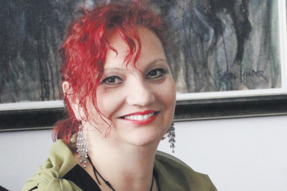 Marija Čolpa (Novine)