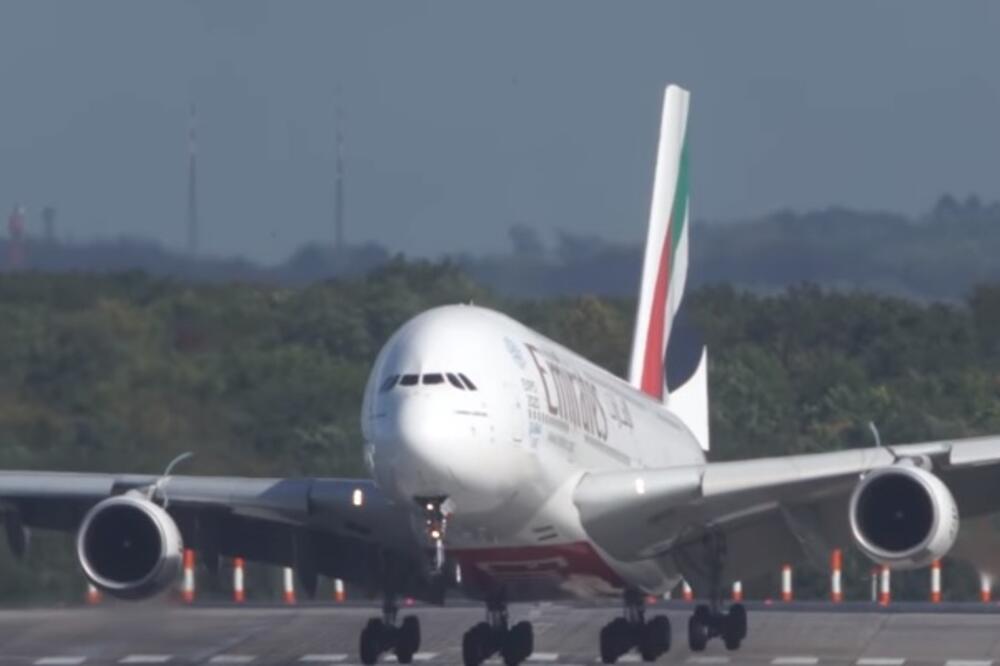 avion, Foto: Screenshot (YouTube)