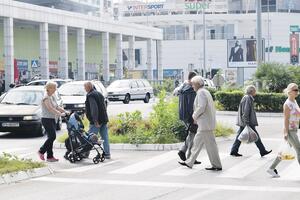 Zastoji na nekoliko lokacija u Podgorici: Najviše gužve na...
