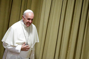 Papa Franjo osudio tehnologije koje olakšavaju ljudima promjenu...