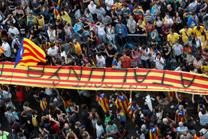U Barseloni protestovalo oko 300 hiljada ljudi: "Ulice će uvijek...