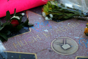 Hju Hefner sahranjen pored "plavuše svih plavuša"
