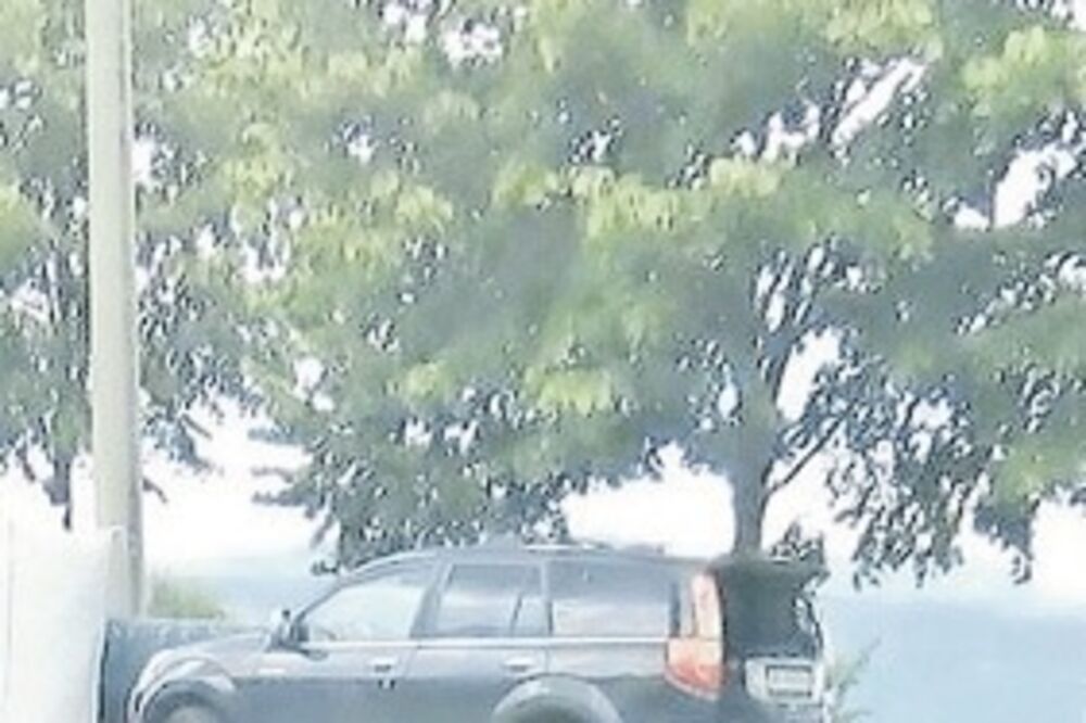 džip Samostalni sindikat Rudnika boksita, Foto: Čitalac Vijesti