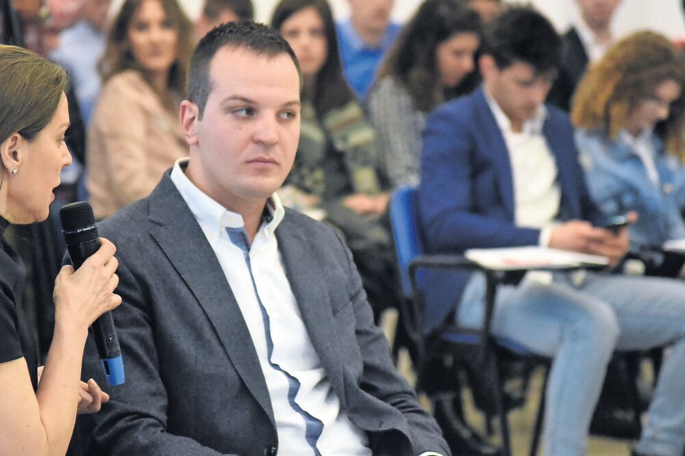 Radmila vojvodić Miloš Pavićević, Foto: Boris Pejović