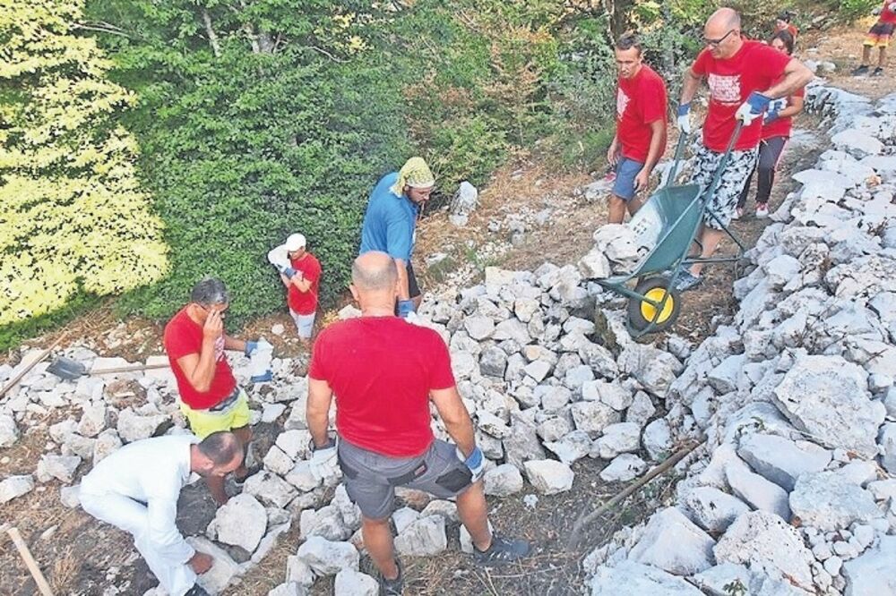 volonteri Orjen, Foto: Privatna arhiva