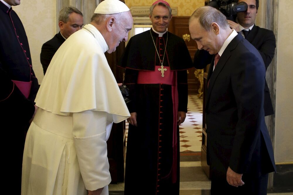 papa Franjo, Vladimir Putin, Foto: Reuters
