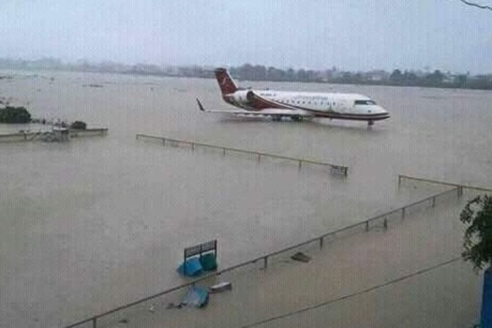 Nepal, poplave, aerodrom, Foto: Twitter