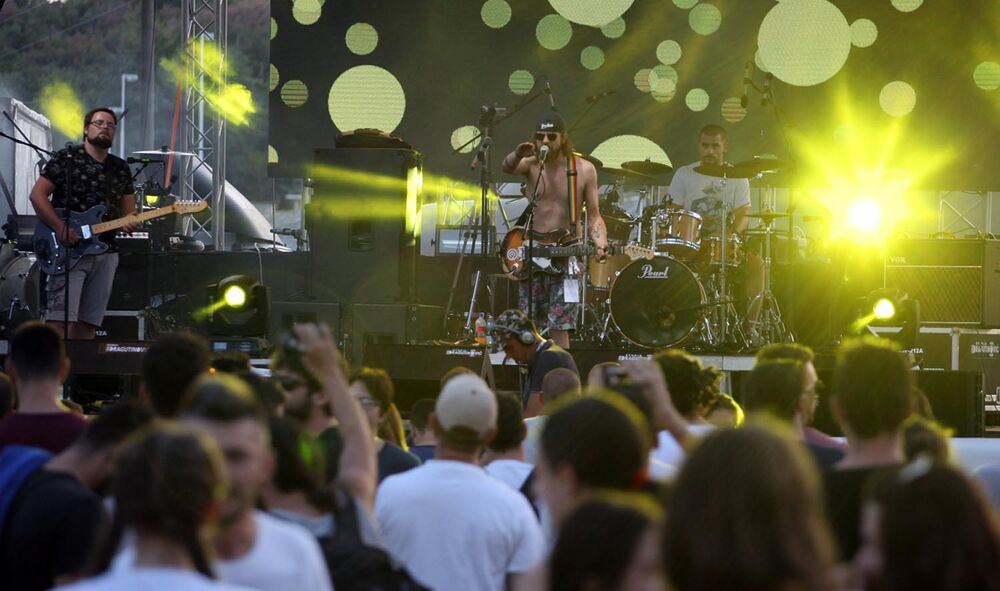 Lake fest, Parampaščad