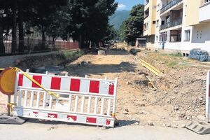 Berane: Ulica se radi od izbora, ne može se ni do škole