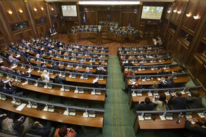 Konstitutivna sjednica kosovskog parlamenta ponovo prekinuta