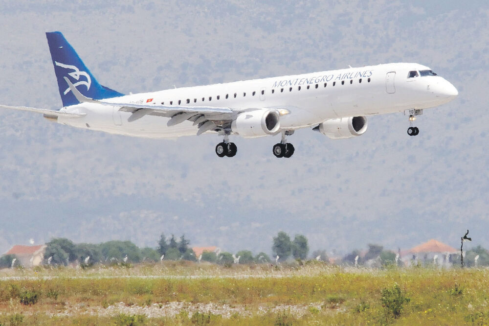Montenegro airlines, Foto: Luka Zeković