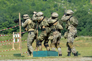 Propisani uslovi i vrijeme za unapređivanje profesionalnog vojnog...
