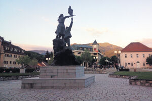 Kolašin: Česme suve, vodu pumpaju iz rijeke