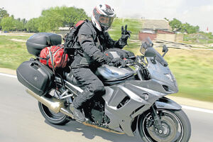 Pravilno rasporedite prtljag na motociklu