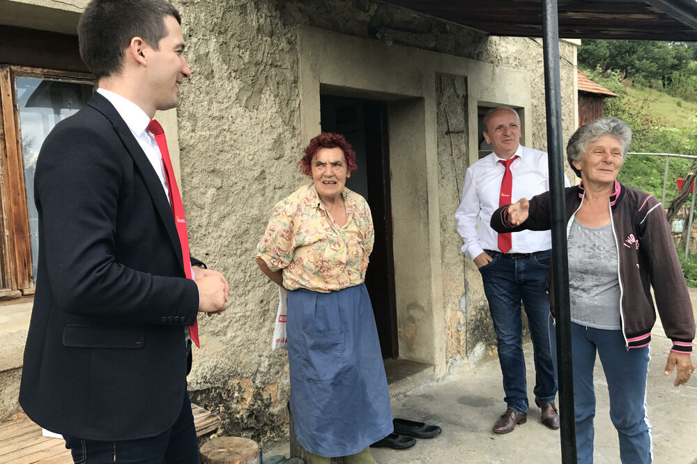 Demokrate, Foto: Demokrate