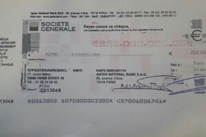 Da li je ovo ček od 222 miliona eura i dokaz da je Barsa dobila...