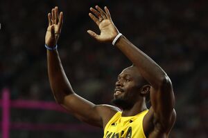 Bolt se zagrijavao na oproštaju, danas polufinale i finale na 100...