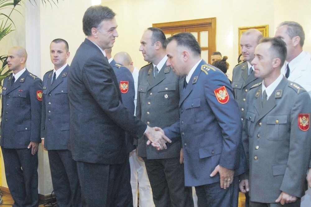 Filip Vujanović, oficiri, Foto: Savo Prelević