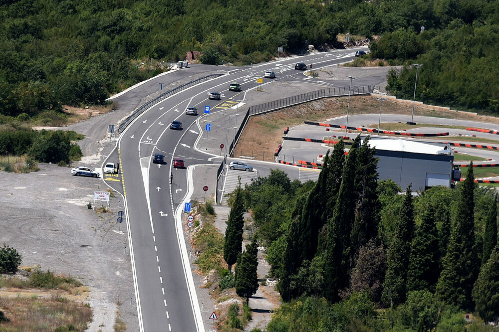 AMSCG, stanje na putevima, Foto: Boris Pejović
