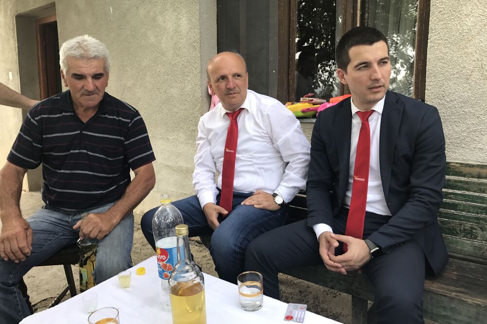 Demokrate, Foto: Demokrate