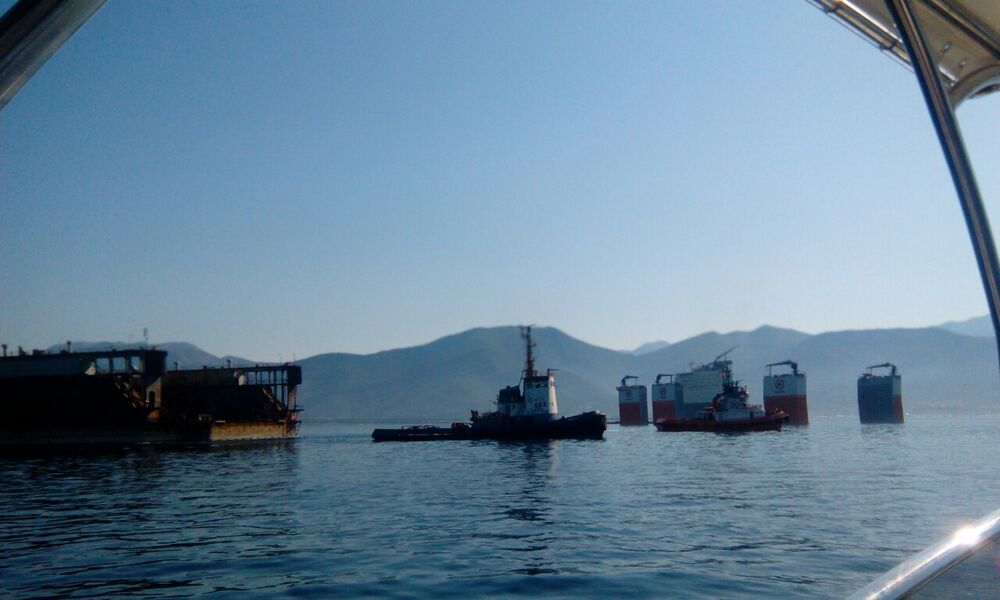 Ukrcaj doka Jadranskog brodogradilišta Bijela