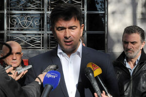 Medojević: Đukanović ponizio Markovića, premijer u autu saznao da...