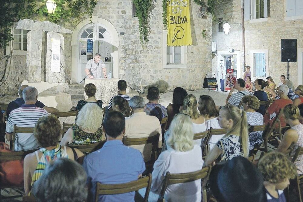 Dušan Krcunović Grad teatar, Foto: Grad teatar