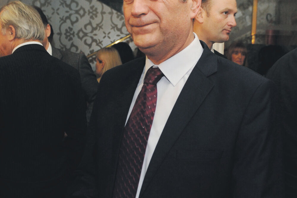 Dejan Peruničić