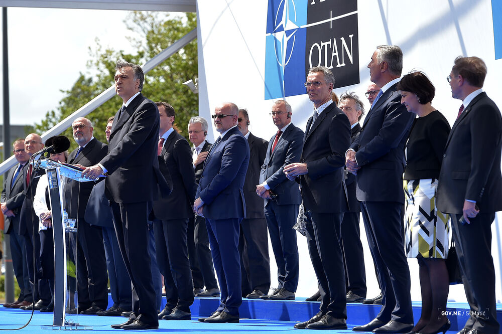 Zastava Crne Gore, NATO, Foto: Vlada Crne Gore