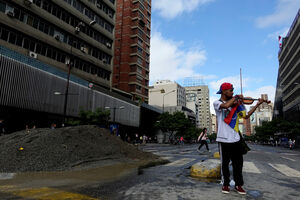 Violinsta, simbol protesta u Venecueli, izgubio sluh u policijskom...