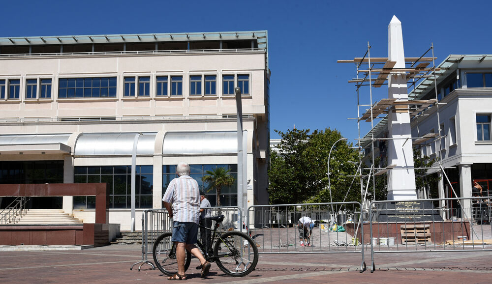 Spomenik Mirku Petroviću
