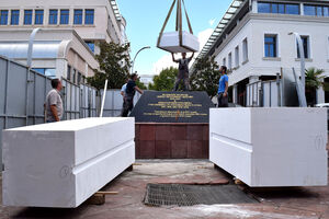 LP: Svi da prisustvuju otvaranju spomenika Petroviću