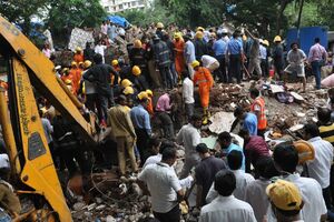 Najmanje 17 mrtvih u urušenoj zgradi u Mumbaju