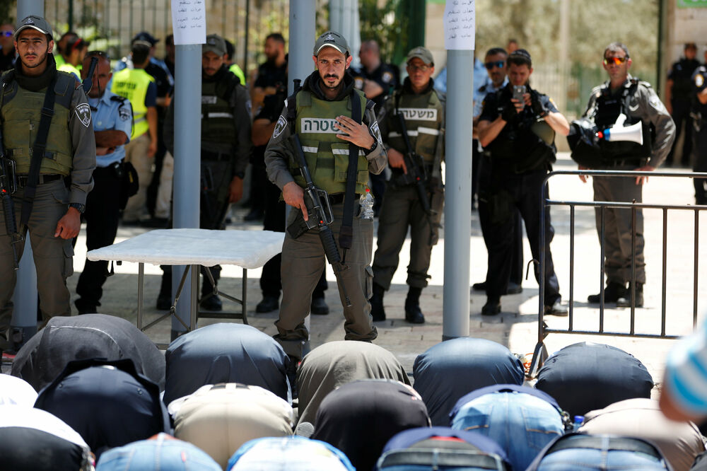 Izrael policija, džamija Al Aksa, Foto: Reuters