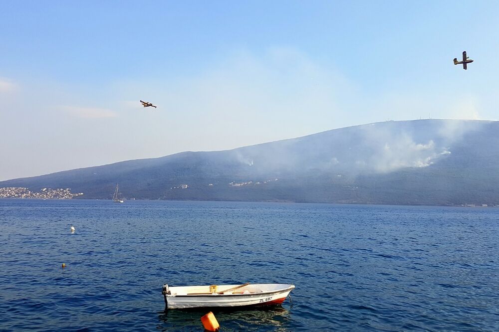 Tivat gašenje, Foto: Čitalac "Vijesti"