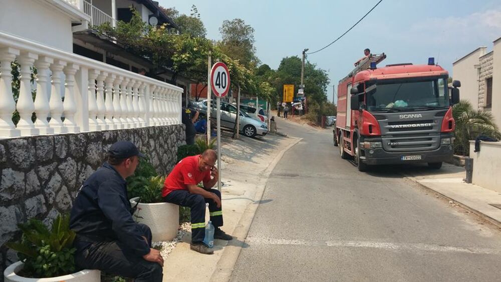 Vatrogasci sa Luštice