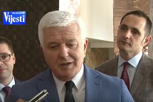 Zanimljiv dijalog Markovića i Seada Sadikovića: Ko je novinar, a...