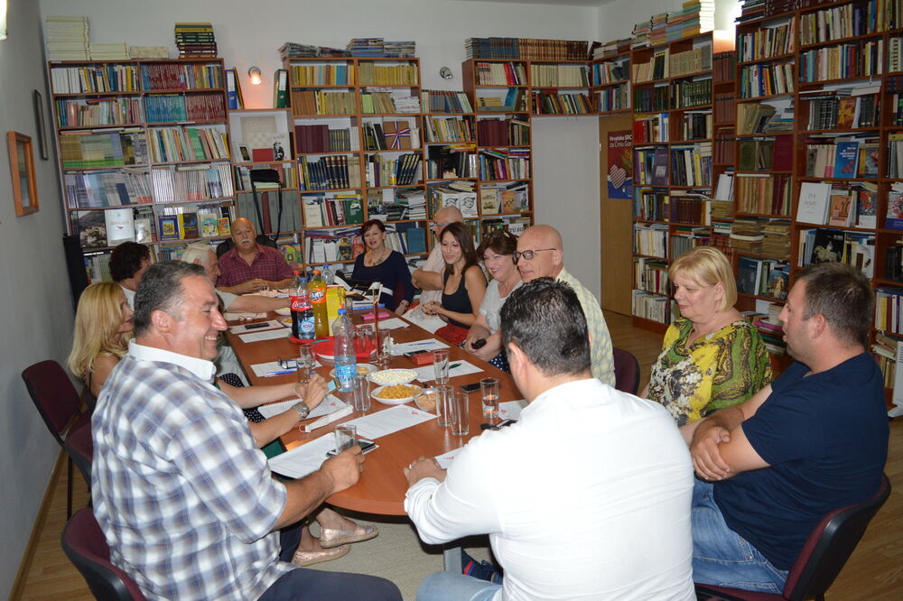 Hrvatsko nacionalno vijeće, Foto: Radio Dux