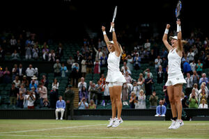 Ubitačni ruski dubl - protivnicama "biciklo"