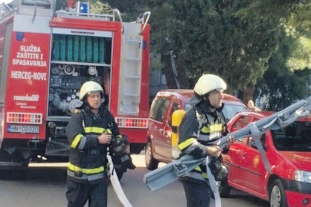 Herceg Novi, vatrogasci (Novine), Foto: Radio Herceg Novi
