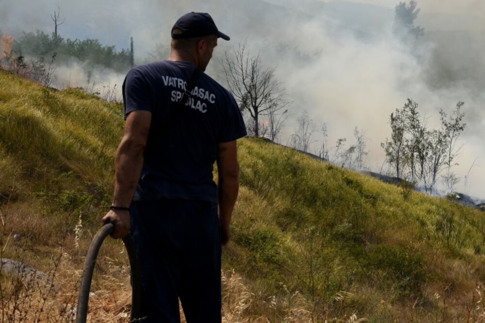 vatrogasac, Foto: Boris Pejović