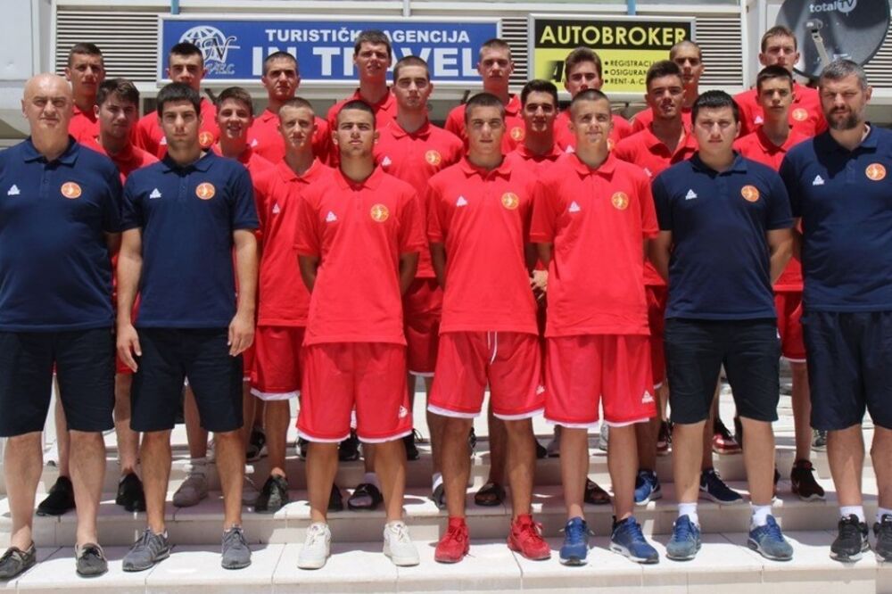 Muška kadetska košarkaška reprezentacija, Foto: KSCG