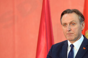 Krivokapić za "Vijesti": Vujanović i Marković pokazali gdje sistem...