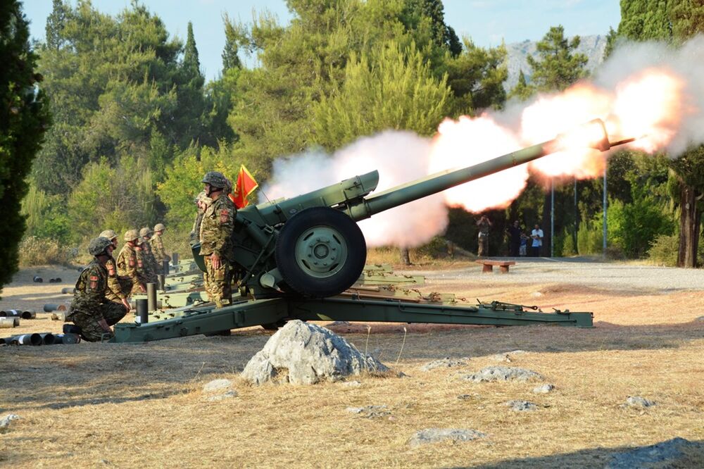 Počasna paljba, 13. jul, Foto: Kabinet predsjednika Crne Gore