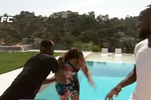 Pogledajte: Pogba gurnuo američku novinarku u bazen