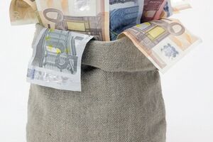 Dječak (13) iz Njemačke dijelio prolaznicima hiljade eura