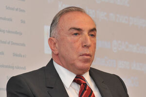 Stanković naredio da se ne hapsi Medojević