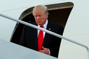 Bijela kuća povrdila sastanak Trampa i Putina