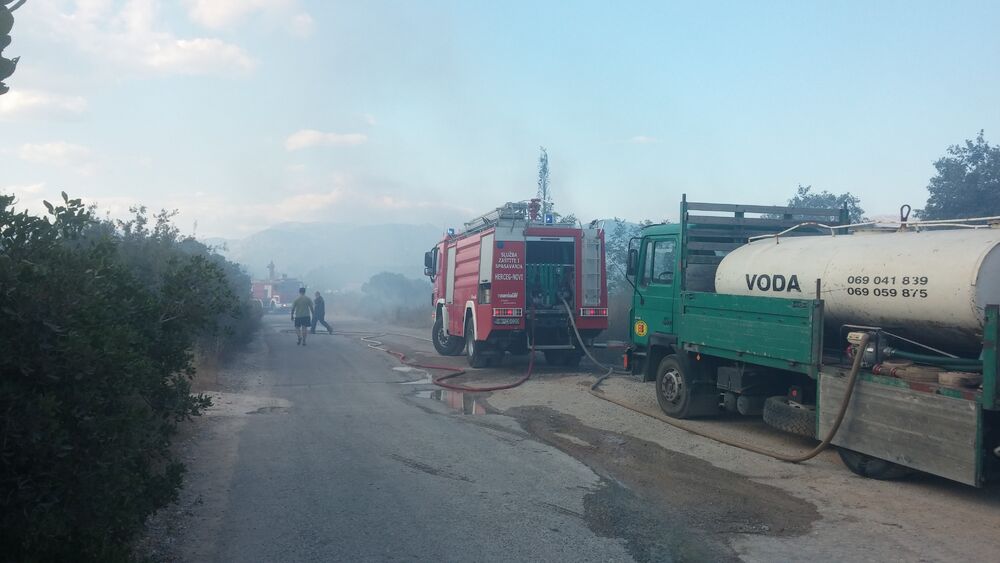 Plavi horizonti požar